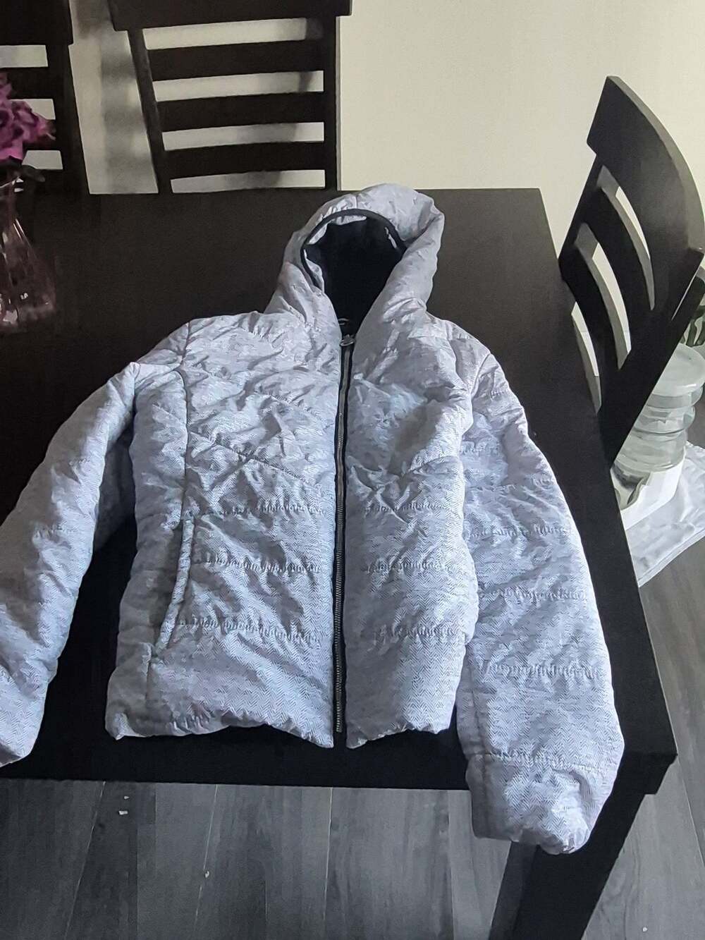 New Balance Puffer Jacket Size L Gray Printed Hooded